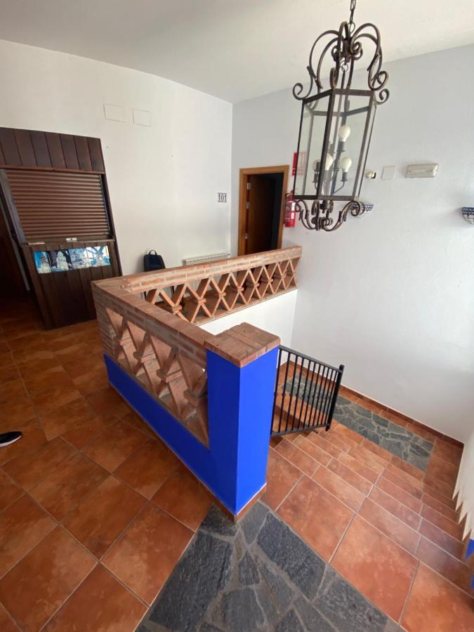 Hotel Rural La Posada de las Cigüeñas Jerez De Los Caballeros Exterior foto