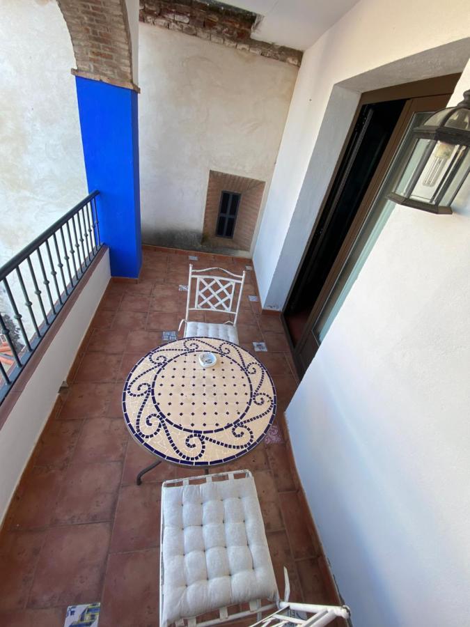 Hotel Rural La Posada de las Cigüeñas Jerez De Los Caballeros Exterior foto