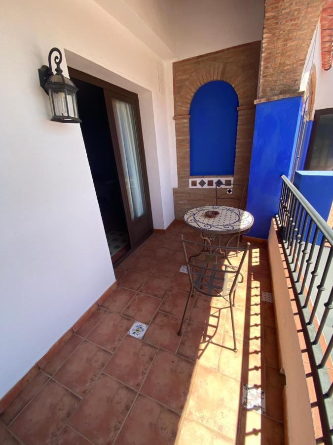 Hotel Rural La Posada de las Cigüeñas Jerez De Los Caballeros Exterior foto