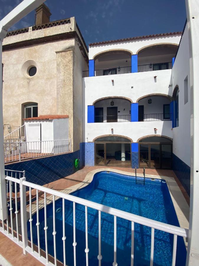 Hotel Rural La Posada de las Cigüeñas Jerez De Los Caballeros Exterior foto