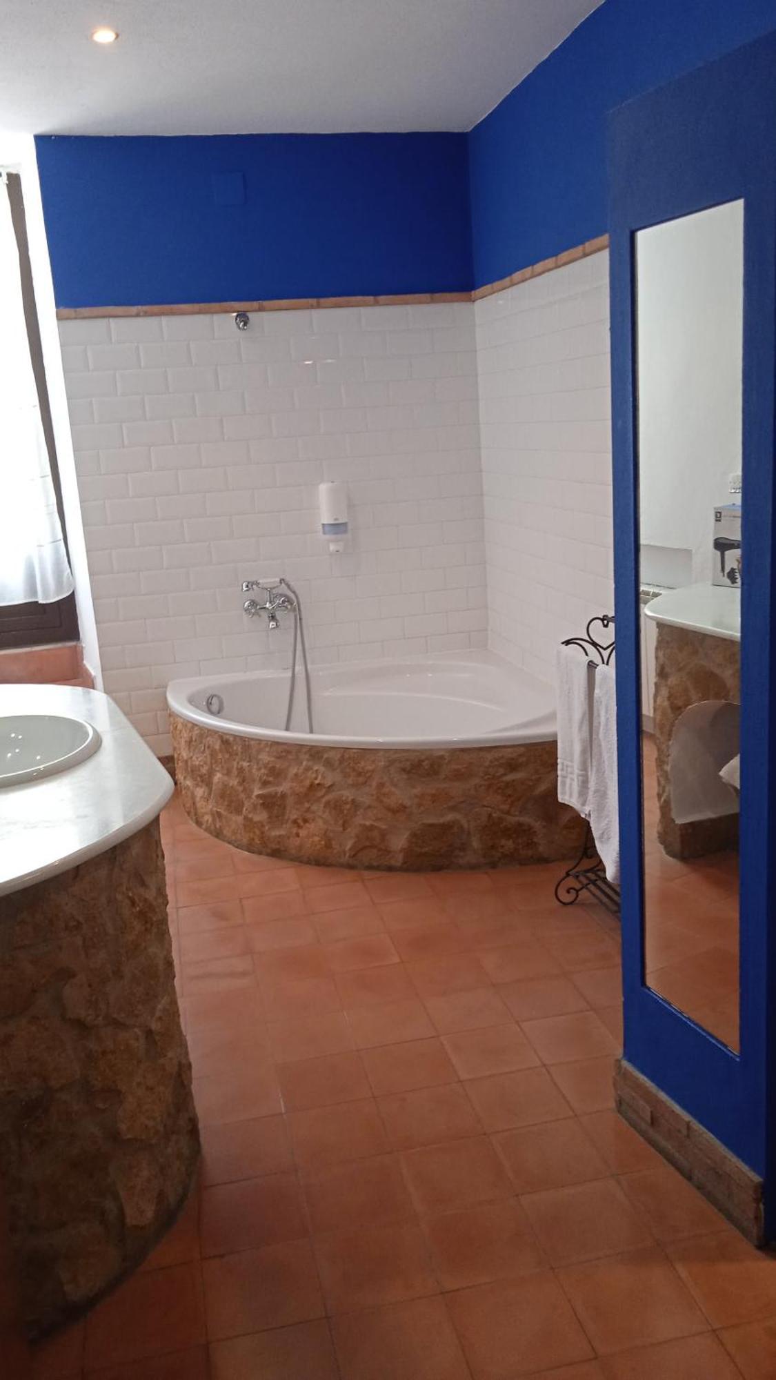 Hotel Rural La Posada de las Cigüeñas Jerez De Los Caballeros Exterior foto